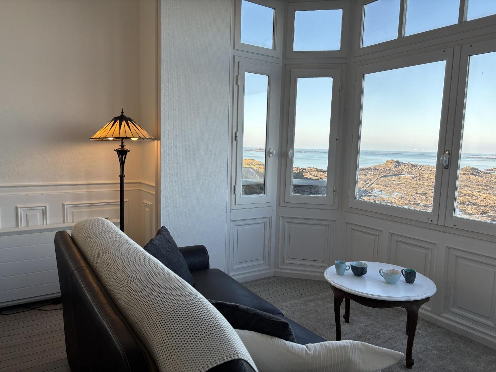 Villa Xixe Vue Mer Dinard Eksteriør billede